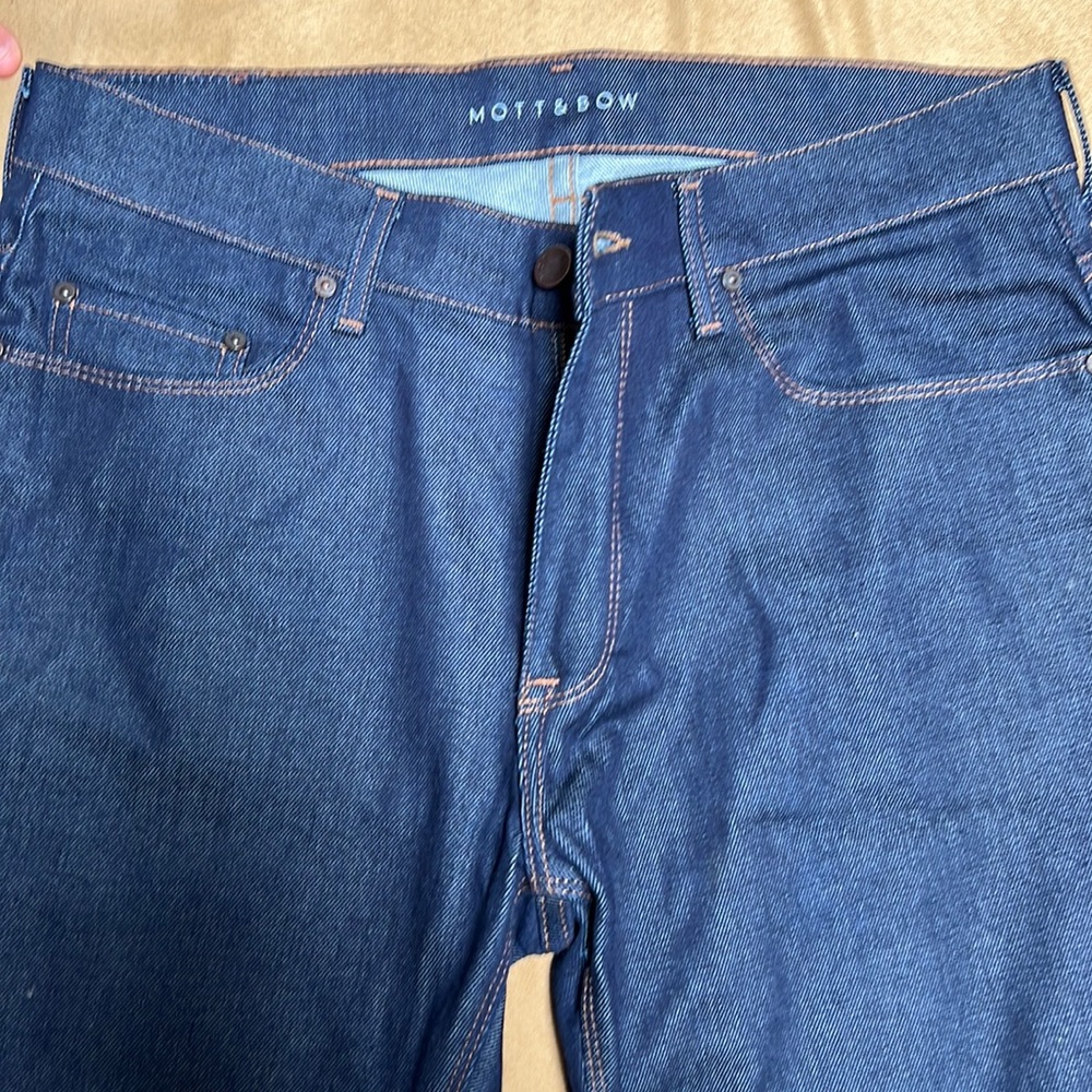 Mott & Bow dark wash jean